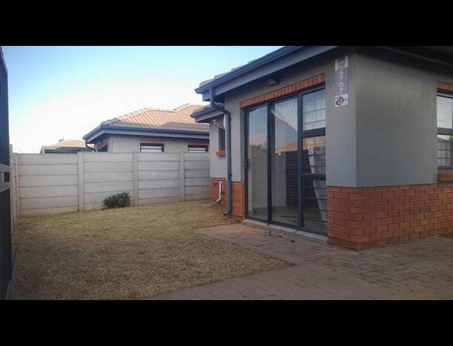 3 BEDROOM HOUSE FOR SALE IN ALBERTSDAL